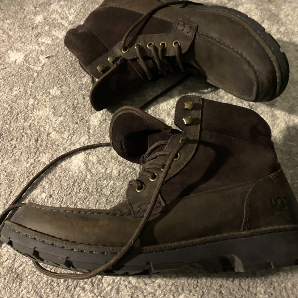 Men’s Brown Nubuck Ugg size 10